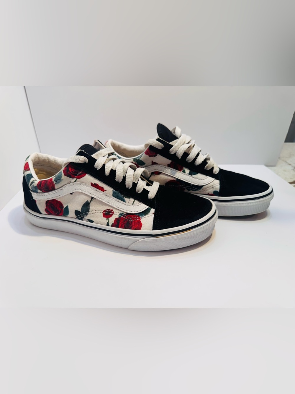 Vans Old Skool Floral Skate Shoes - Black, White & Red